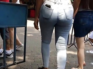 Bubble butt in tight jeans follow