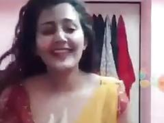 Indian Desi bhabhi seductive dance