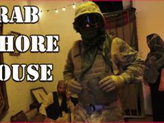 BOOTYTUR - Amerikanske soldater Slinging Dick In An Arab Whorehouse